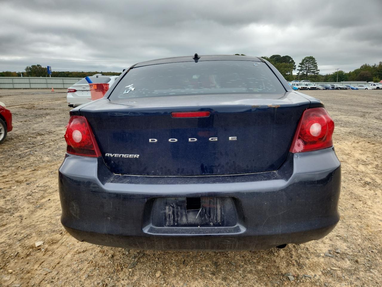 2013 DODGE Avenger