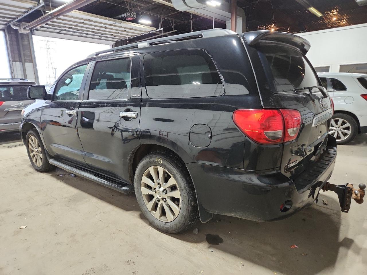 2010 TOYOTA Sequoia