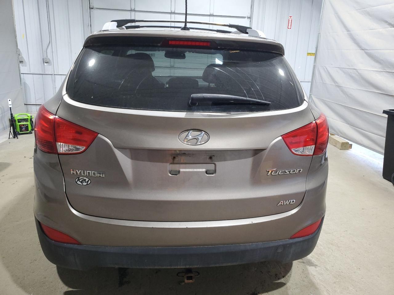 2011 HYUNDAI TUCSON