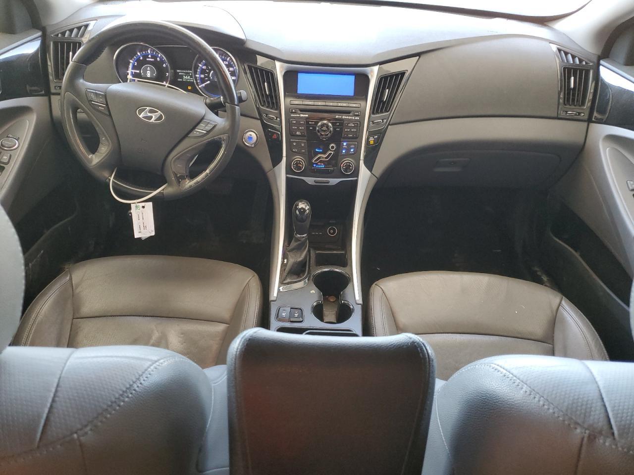 2011 HYUNDAI SONATA