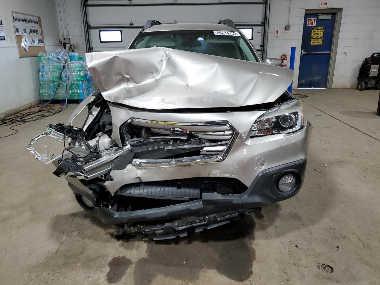 2015 SUBARU Outback