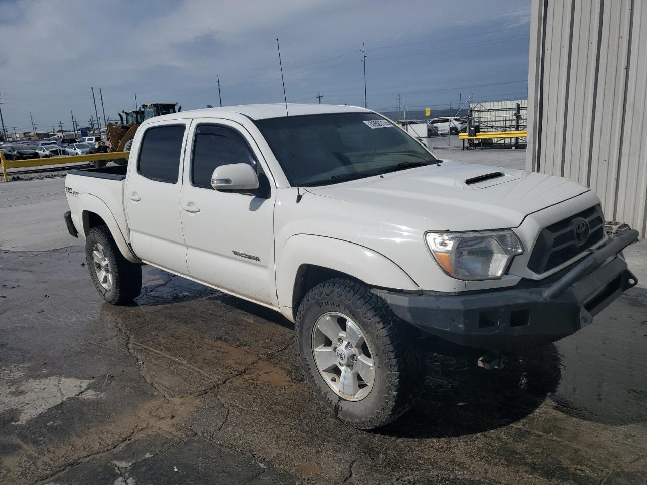 2015 TOYOTA TACOMA