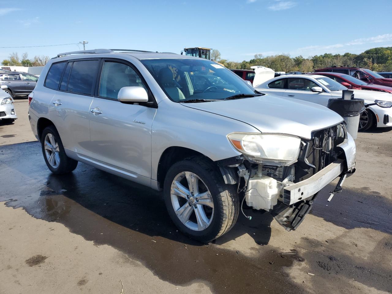 2010 TOYOTA HIGHLANDER