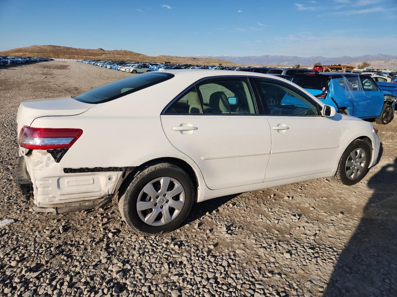2011 TOYOTA CAMRY