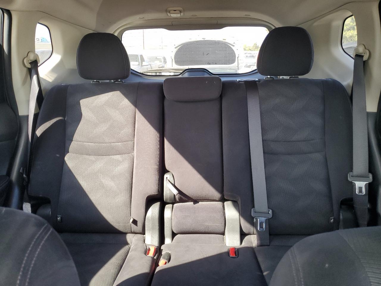 2016 NISSAN ROGUE
