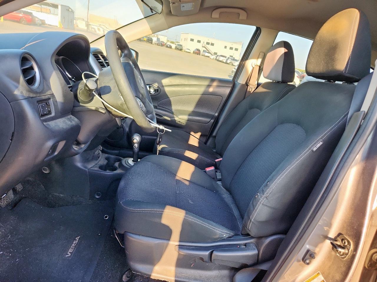 2017 NISSAN VERSA
