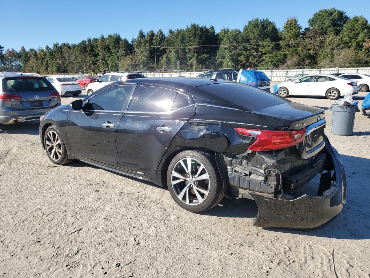 2017 NISSAN Maxima