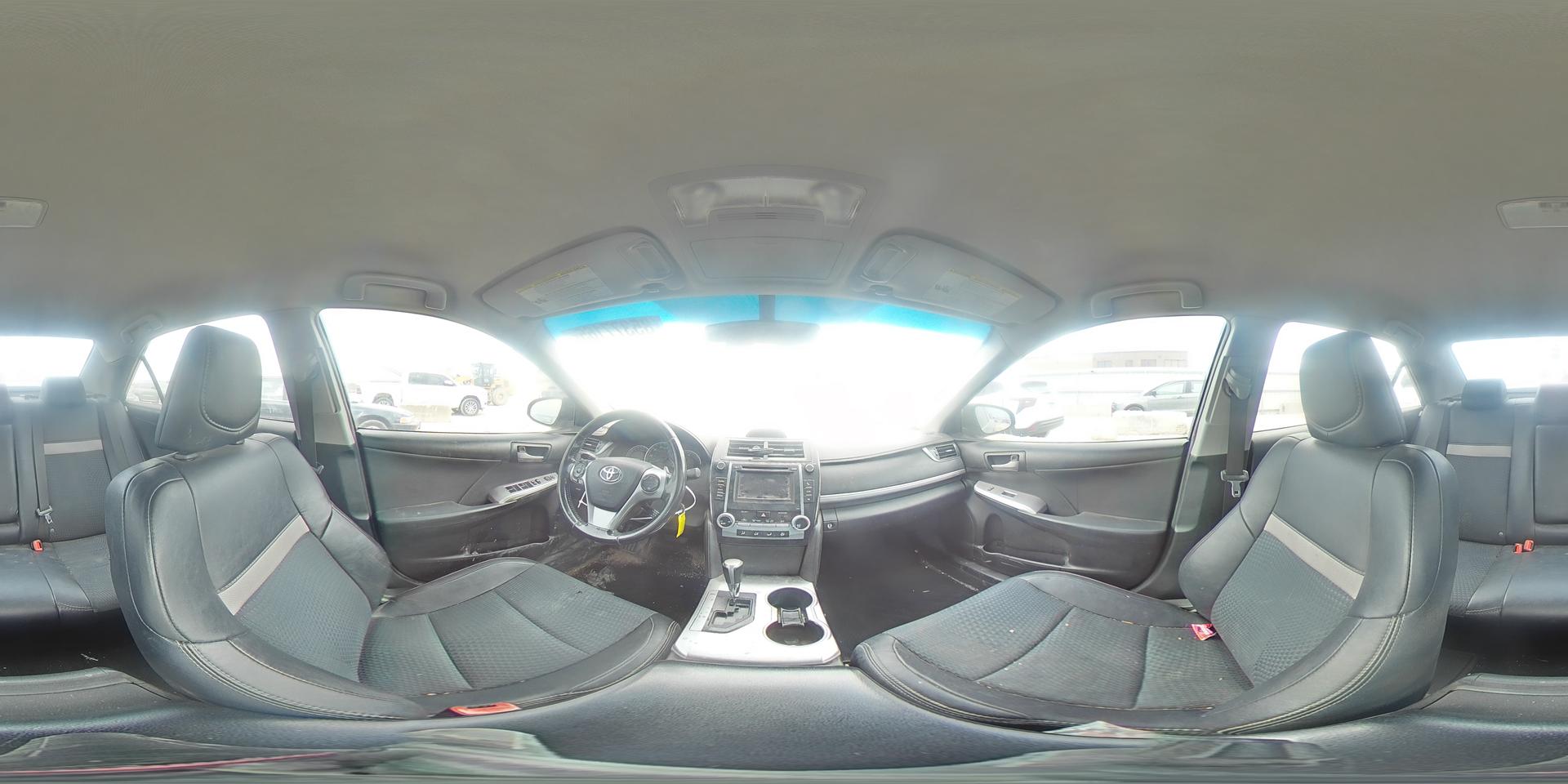 2014 TOYOTA CAMRY
