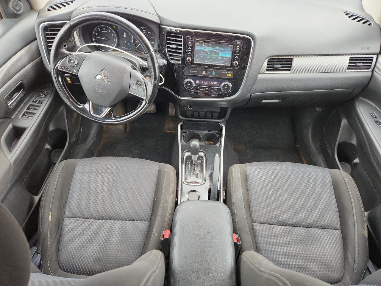 2017 MITSUBISHI outlander