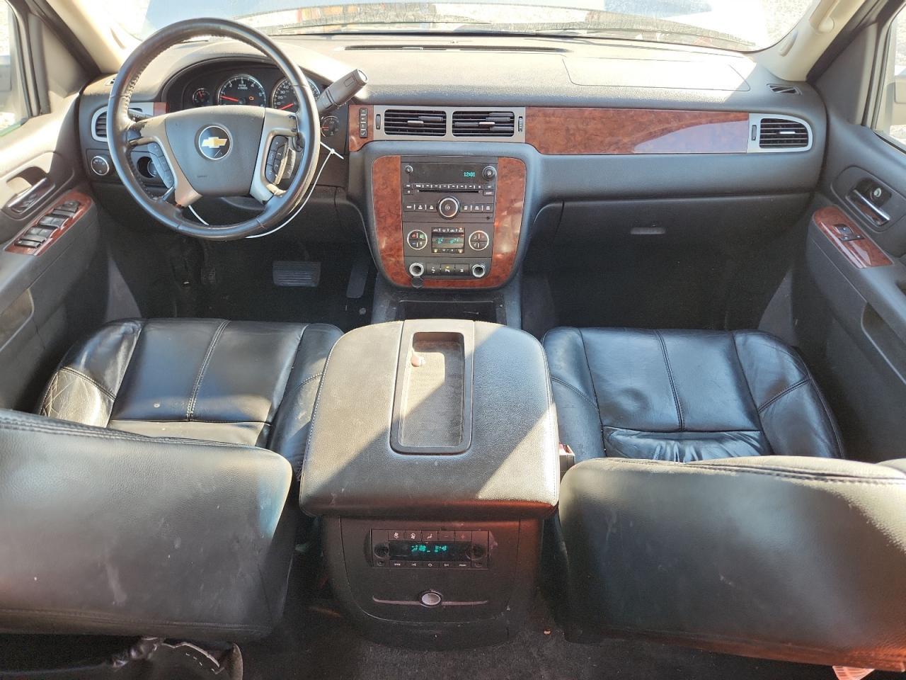 2011 CHEVROLET Tahoe