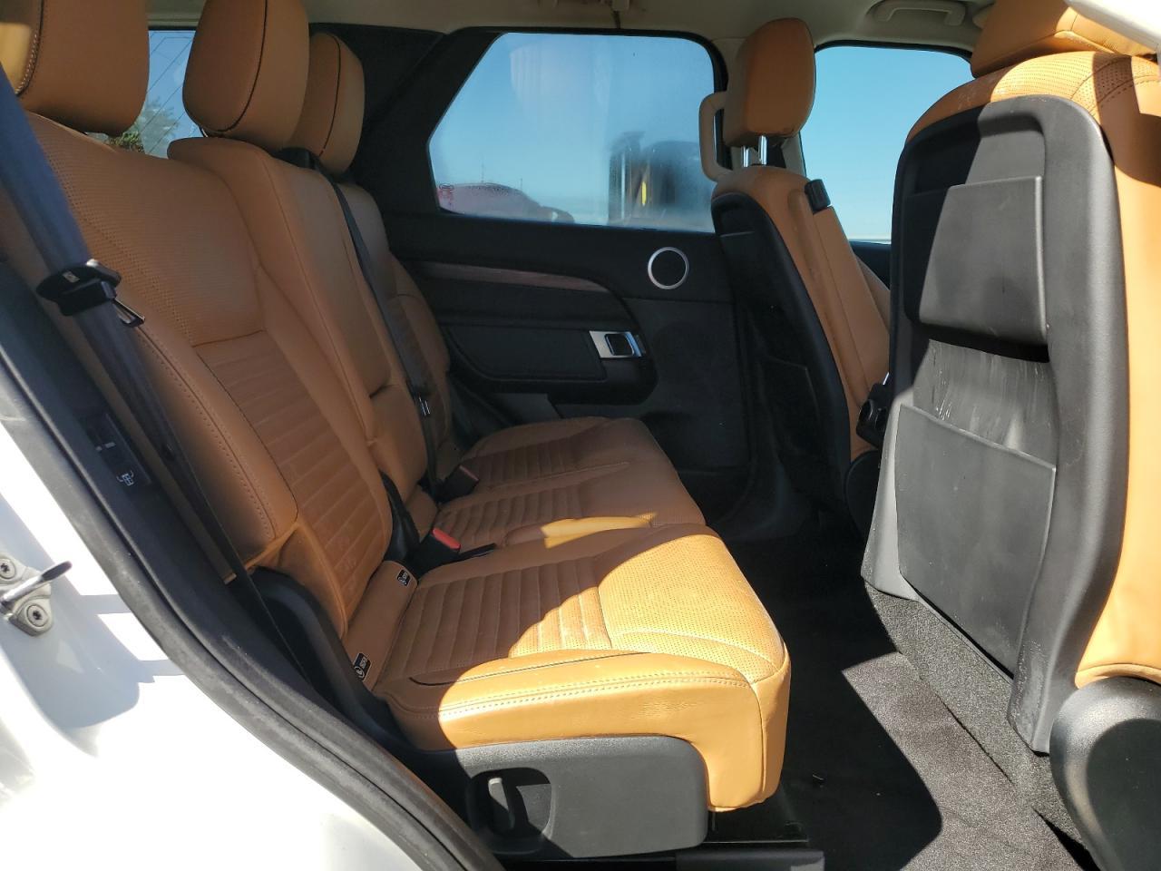 2017 LAND ROVER Discovery