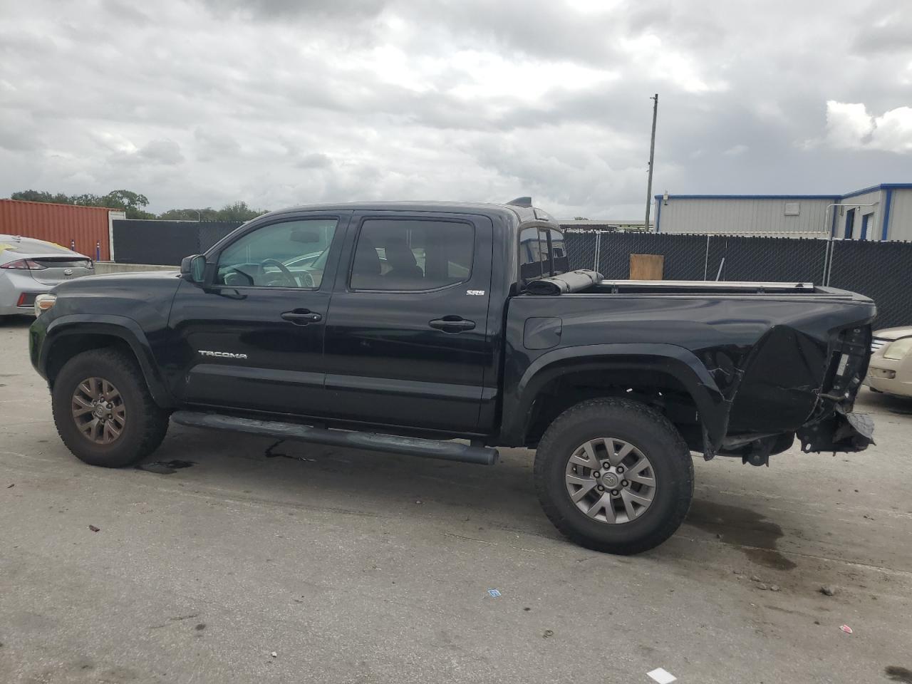 2017 TOYOTA TACOMA