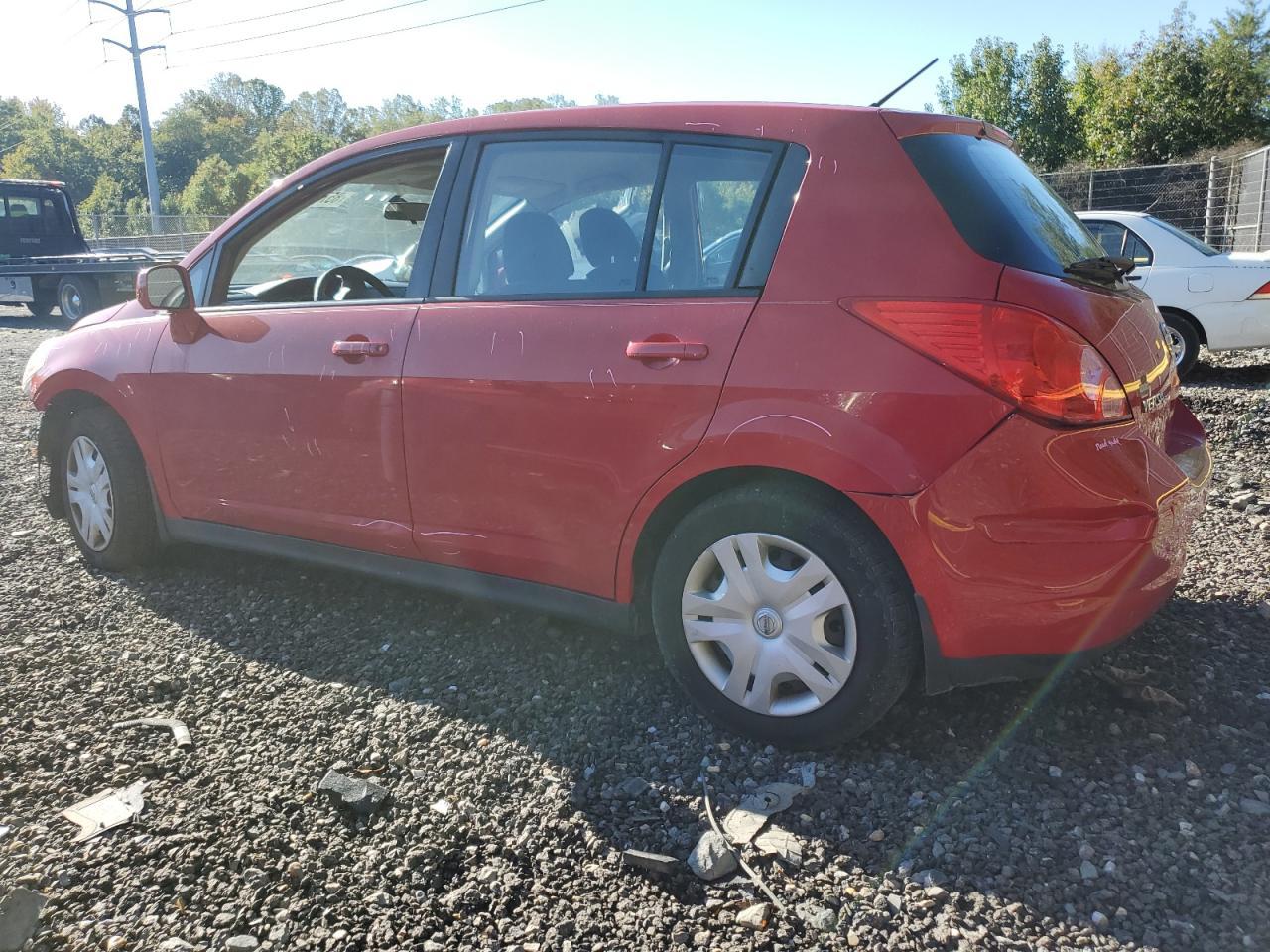 2011 NISSAN VERSA