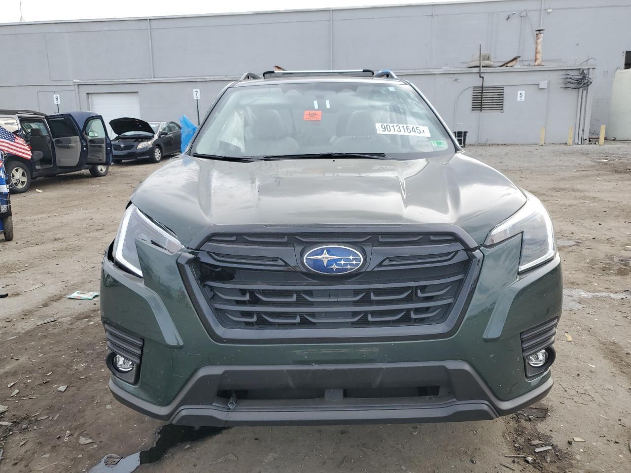2024 SUBARU FORESTER