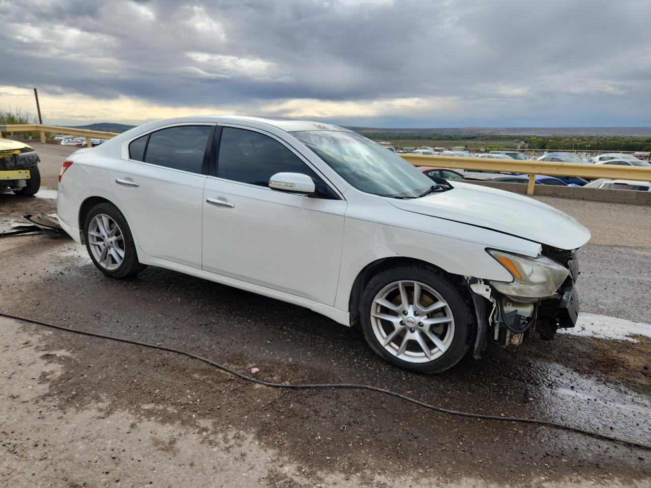 2011 NISSAN Maxima