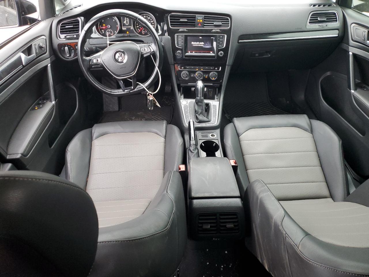 2015 VOLKSWAGEN GOLF