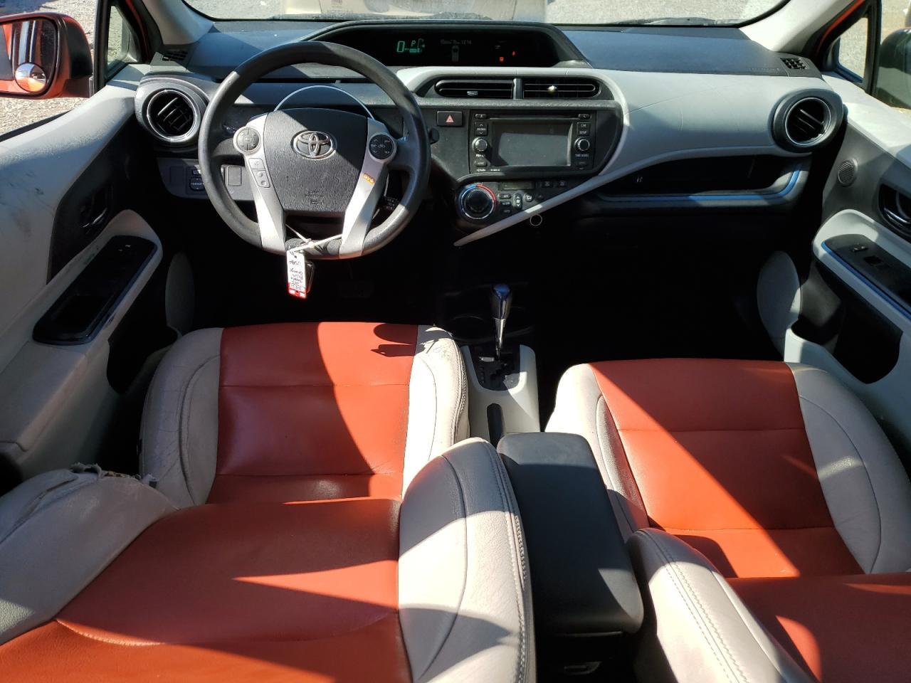 2012 TOYOTA Prius c