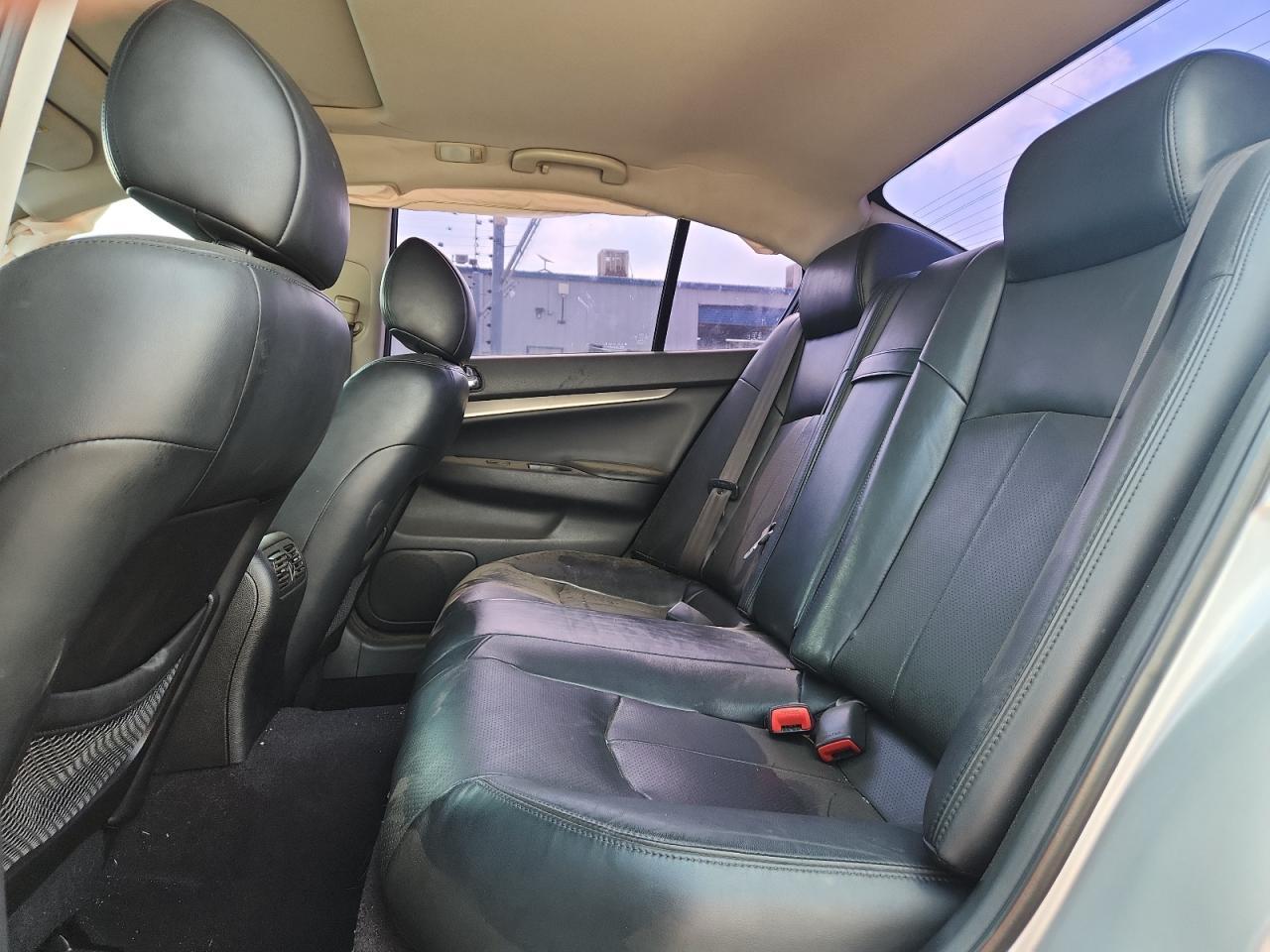 2012 INFINITI G37