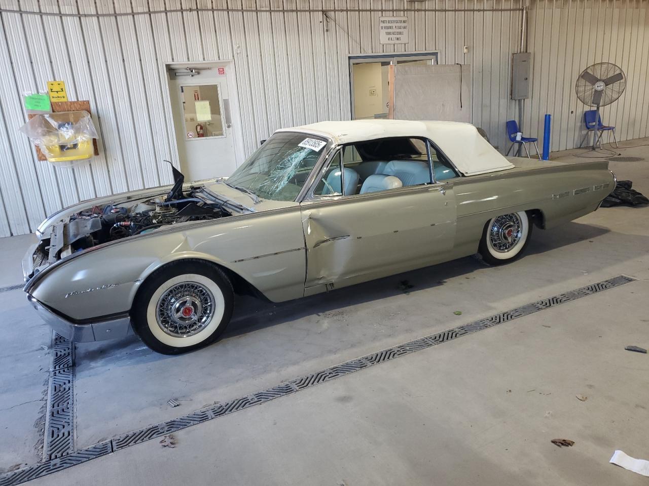1962 FORD T Bird