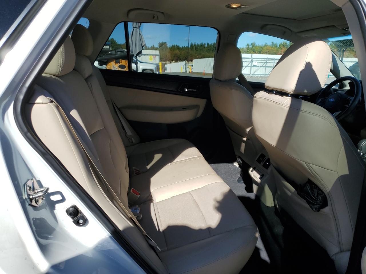 2019 SUBARU Outback