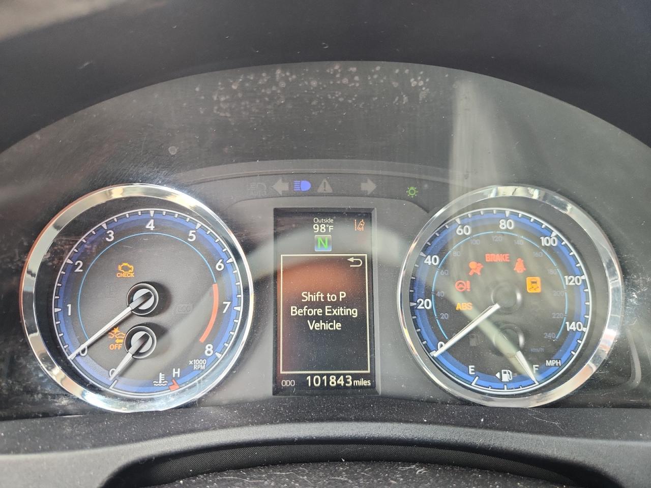 2017 TOYOTA COROLLA