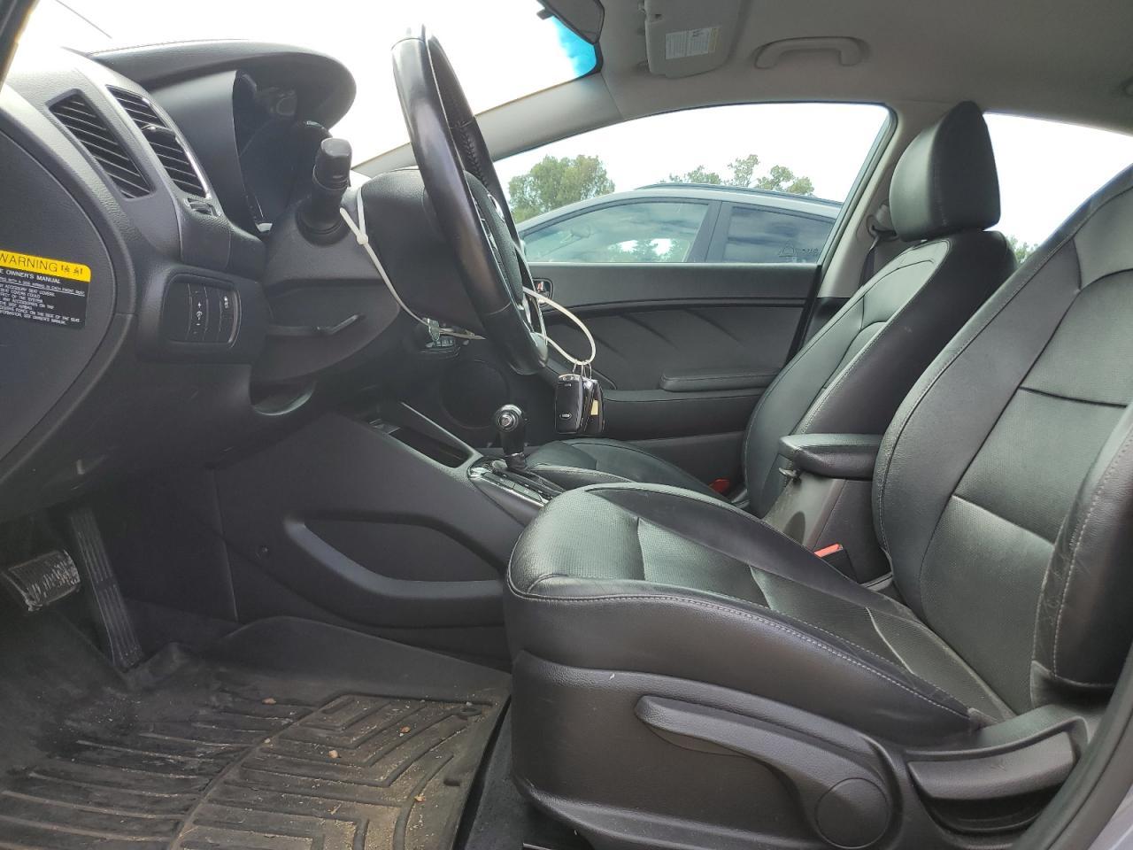 2017 KIA FORTE