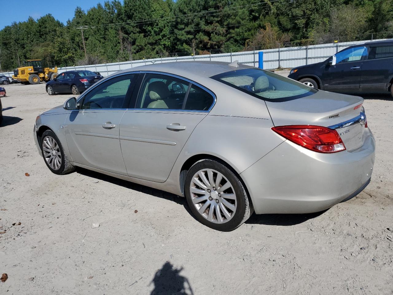2011 BUICK Regal