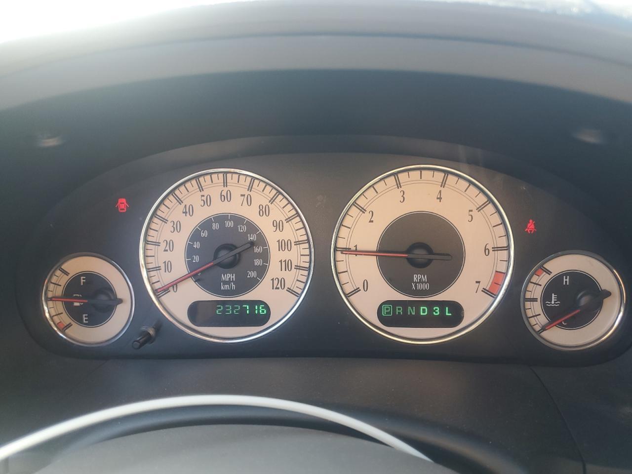 2001 CHRYSLER Town & Country