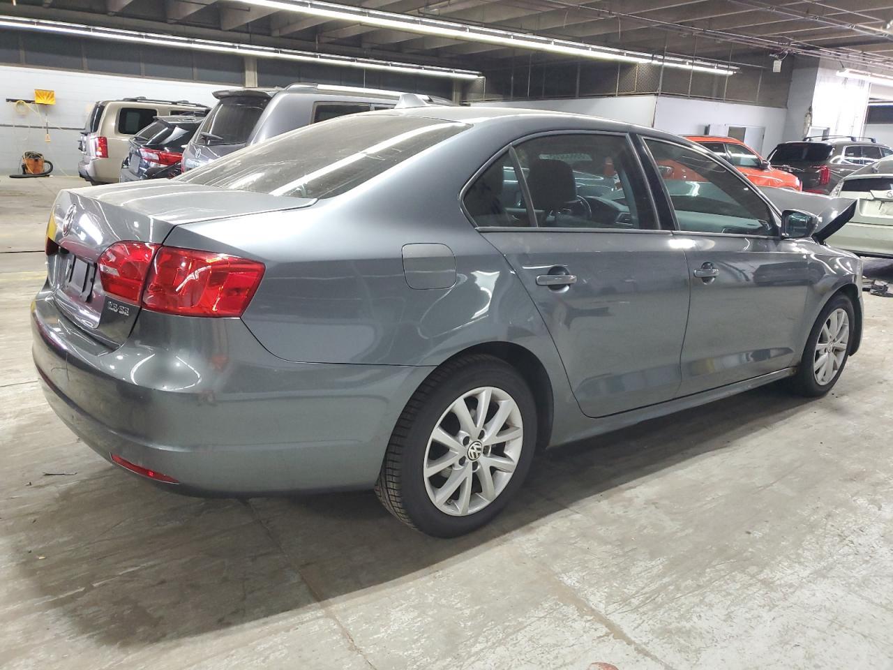 2012 VOLKSWAGEN JETTA