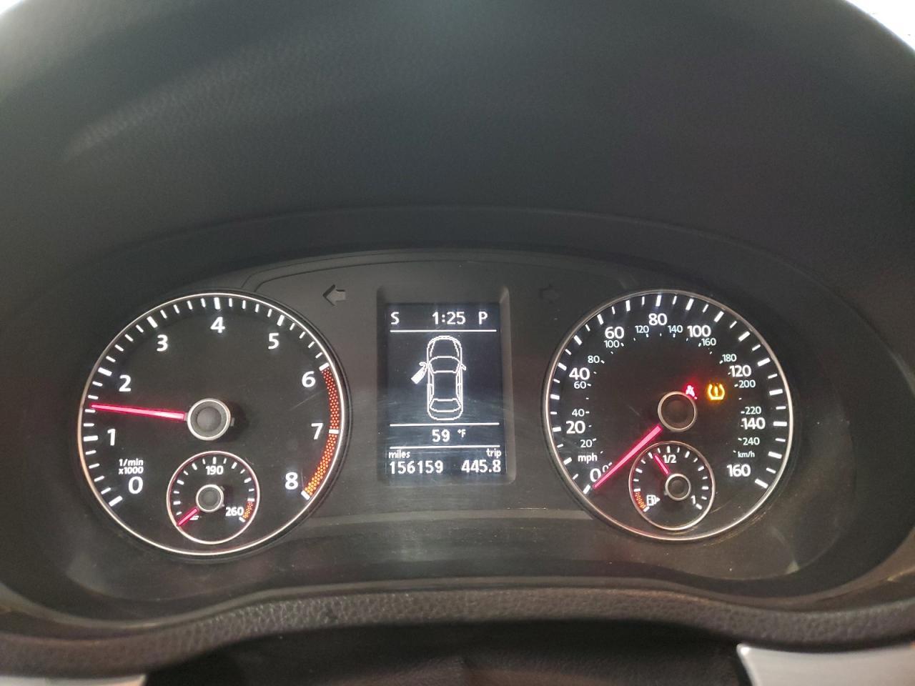 2012 VOLKSWAGEN Passat
