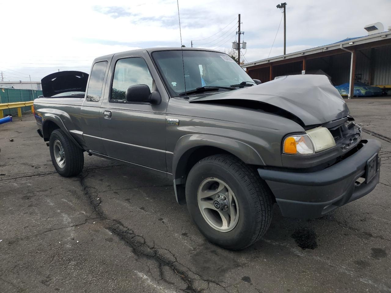2005 MAZDA B4000
