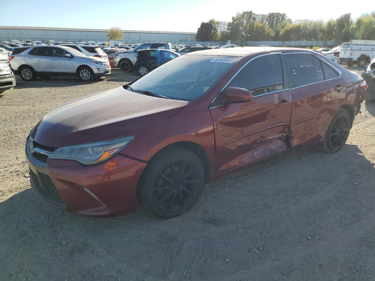 2016 TOYOTA CAMRY