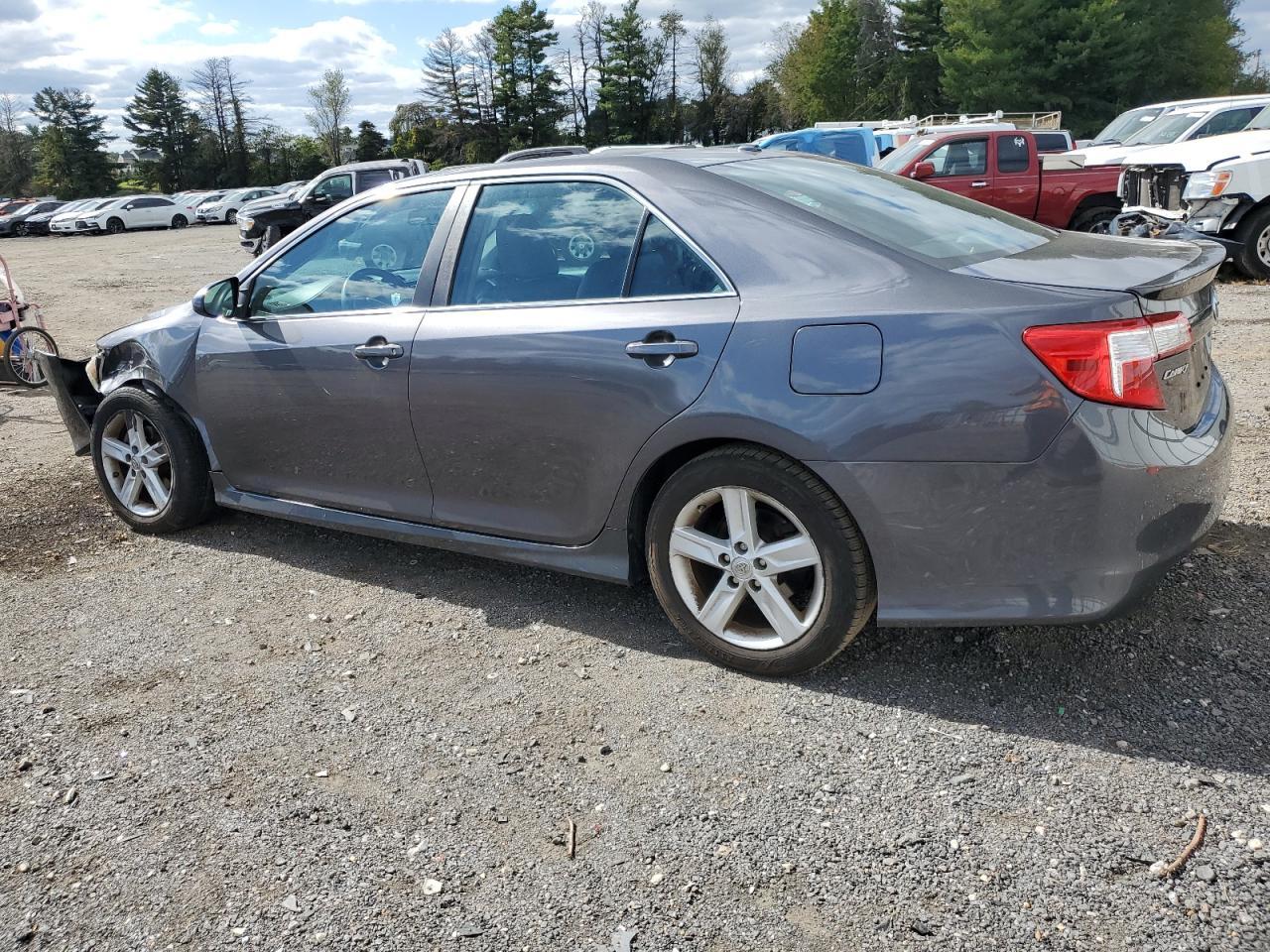 2013 TOYOTA CAMRY