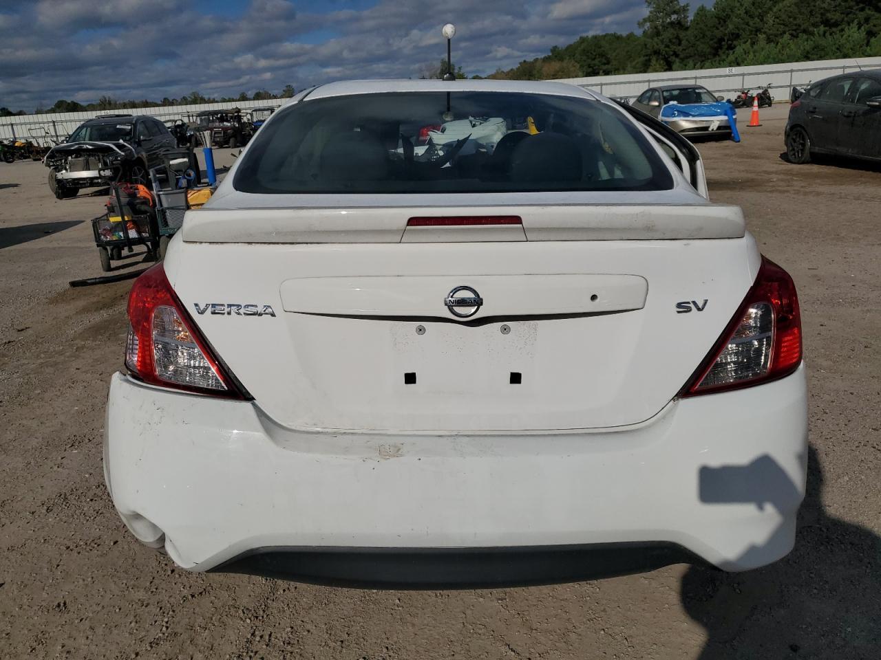 2018 NISSAN VERSA