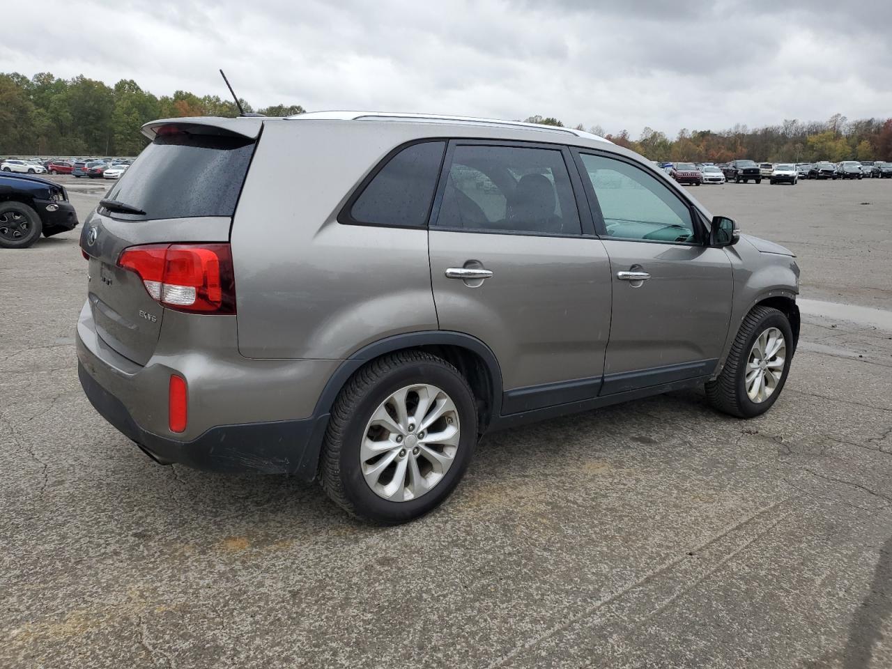 2015 KIA SORENTO