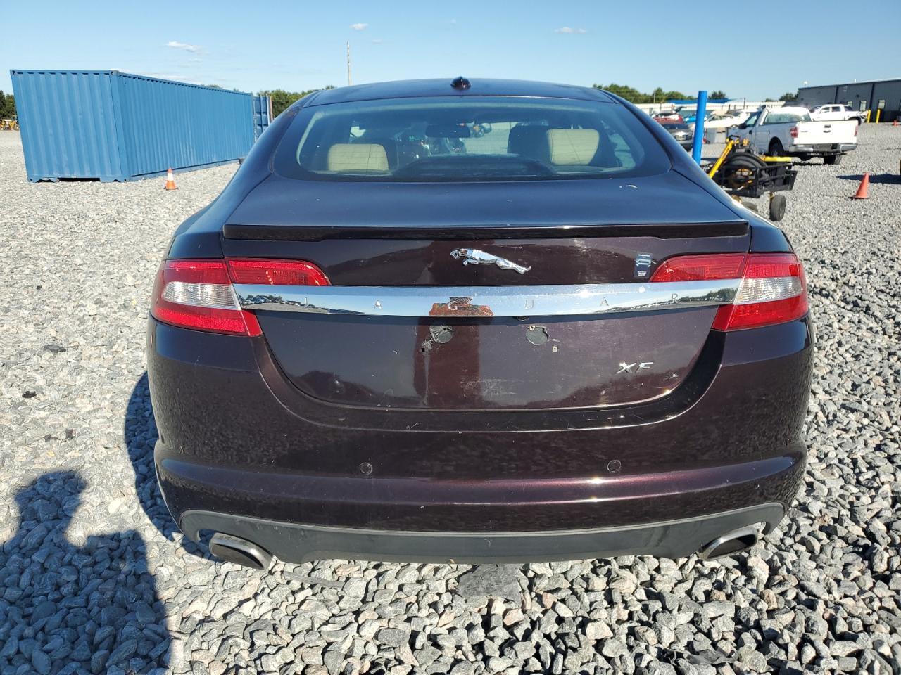 2011 JAGUAR XF