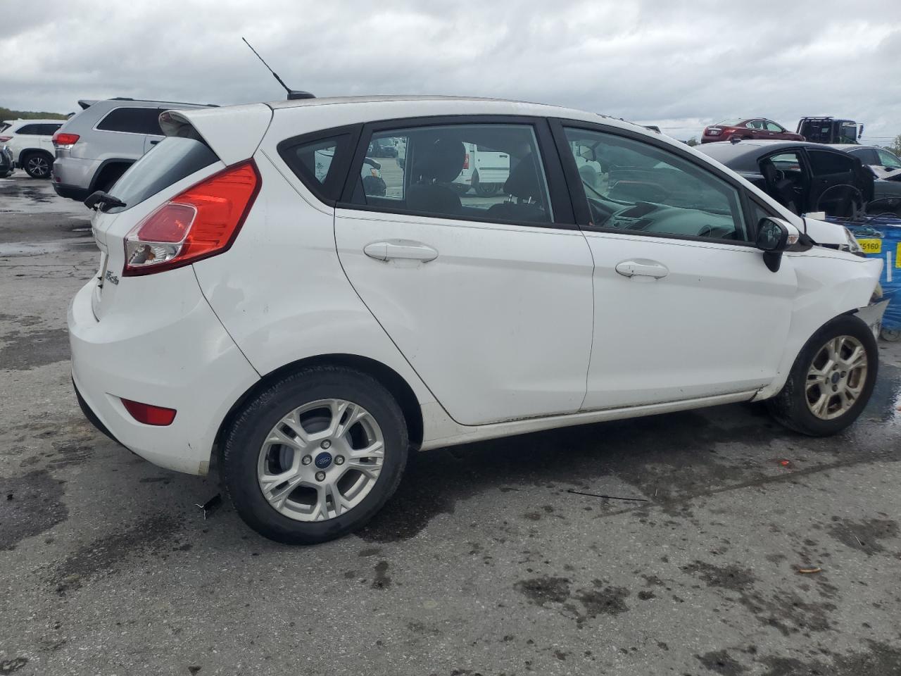 2014 FORD Fiesta