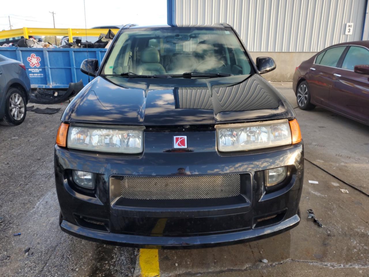2004 SATURN Vue
