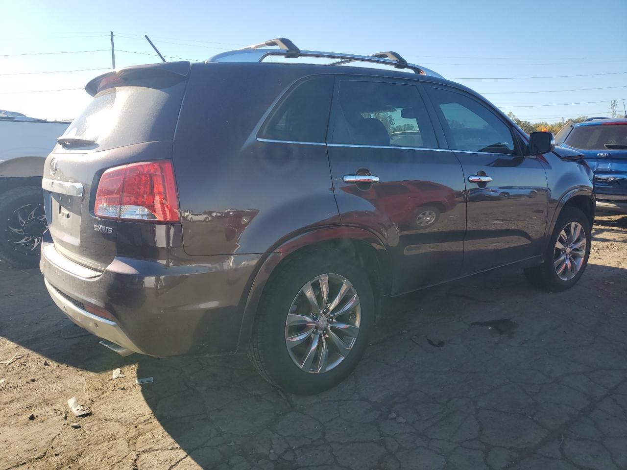 2013 KIA SORENTO
