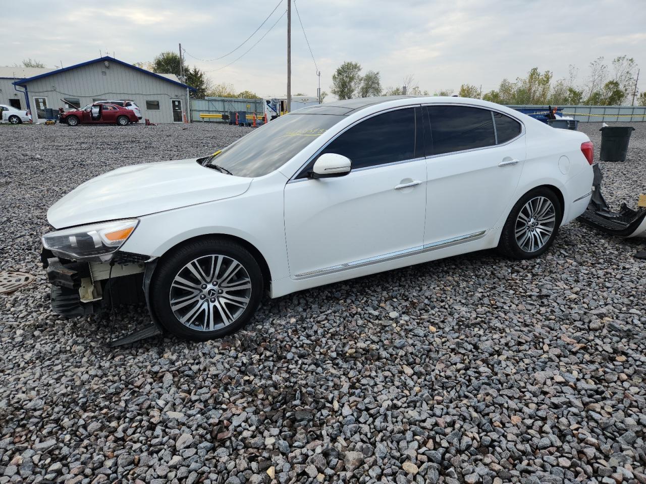 2016 KIA Cadenza