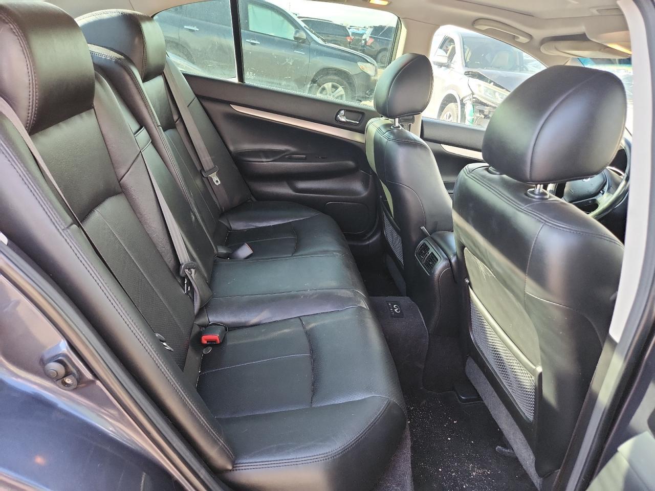 2012 INFINITI G25