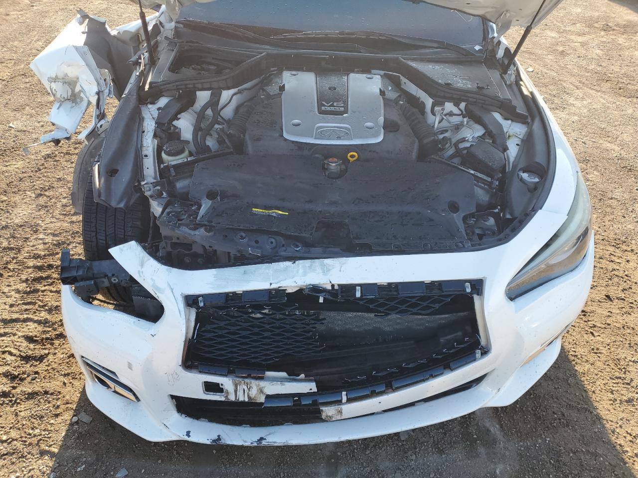 2015 INFINITI Q50