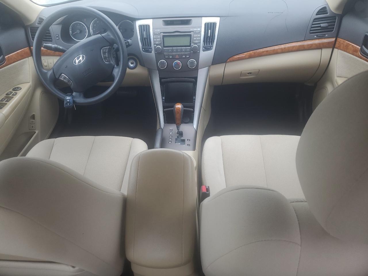 2010 HYUNDAI SONATA