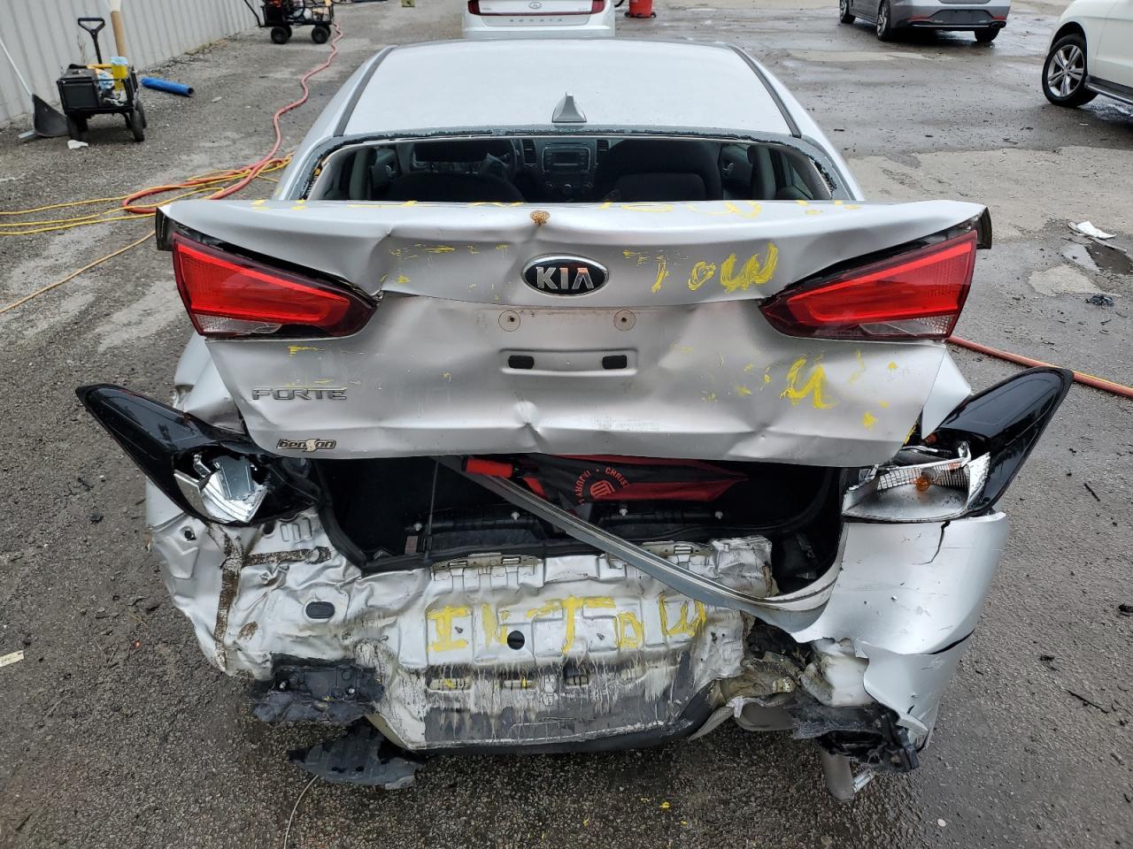 2017 KIA FORTE