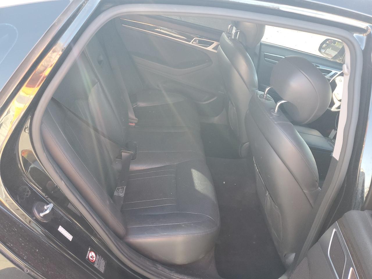 2016 HYUNDAI GENESIS