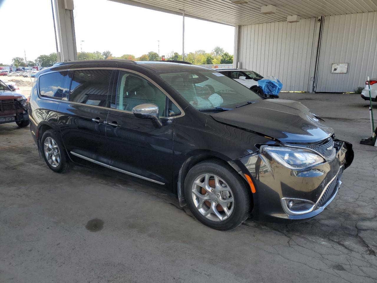 2019 CHRYSLER Pacifica