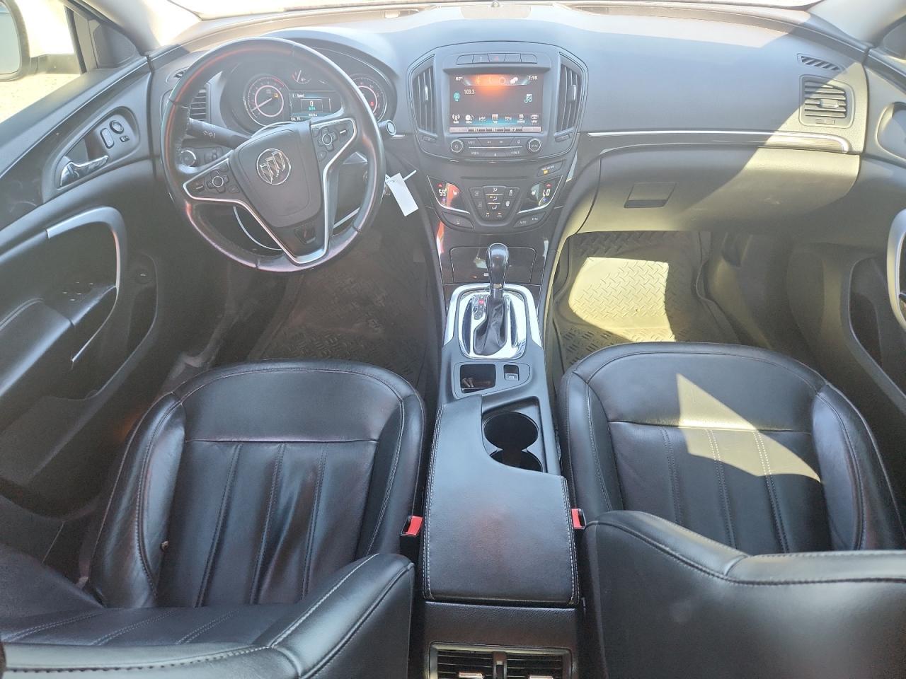 2017 BUICK Regal