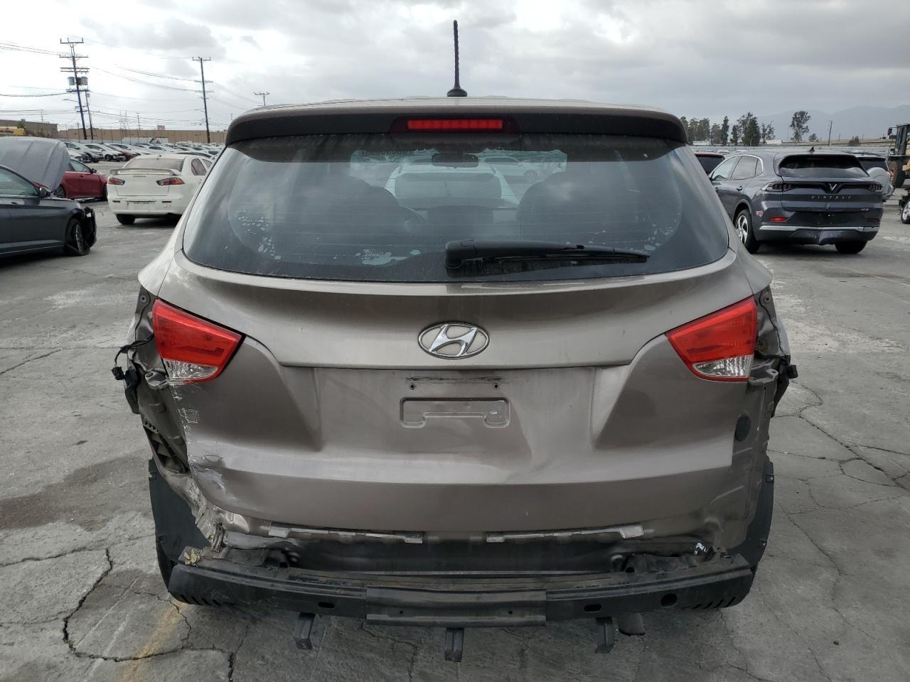 2011 HYUNDAI TUCSON