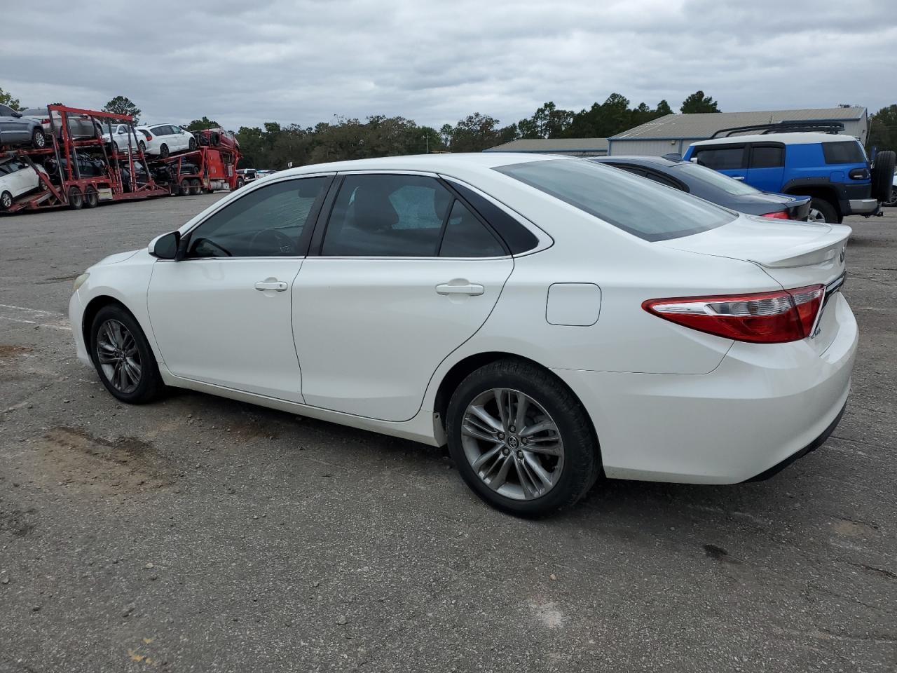 2015 TOYOTA CAMRY
