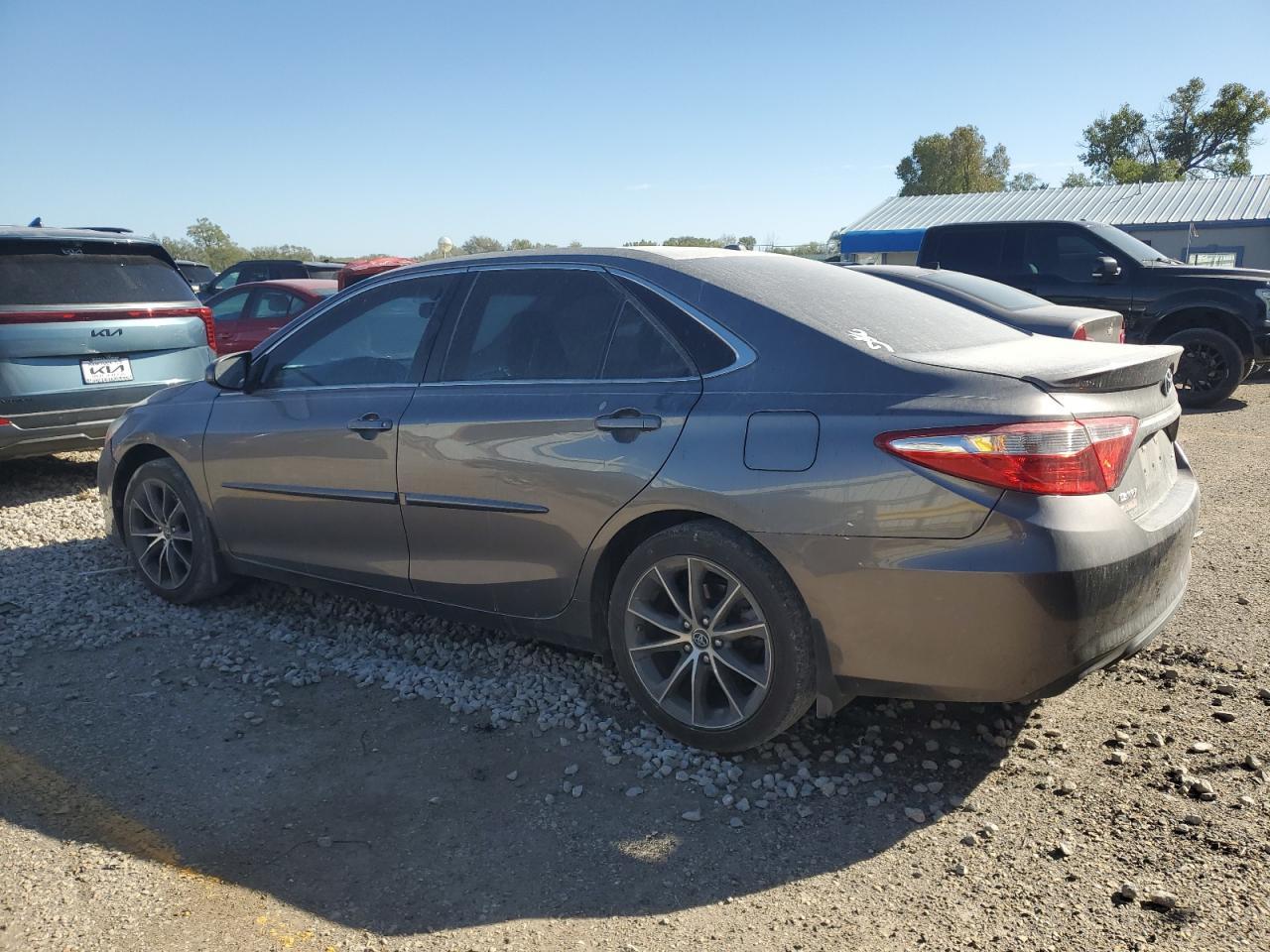 2015 TOYOTA CAMRY